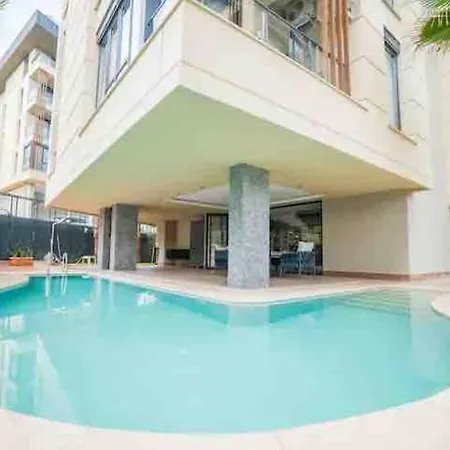 Lovely Citycentre Appt. Within 300M To The Beach Appartement