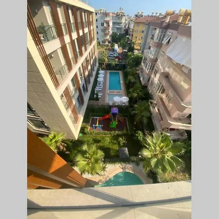 Lovely Citycentre Appt. Within 300M To The Beach